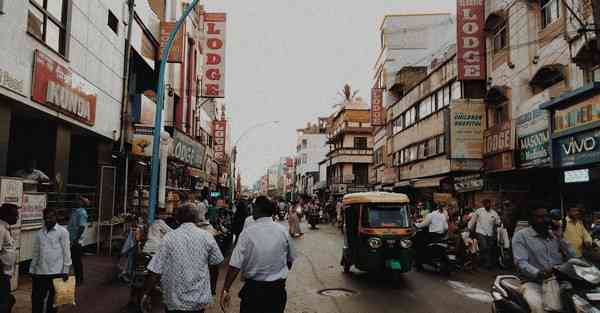 怎样制作公司宣传片_怎样制作公司节日祝贺图片