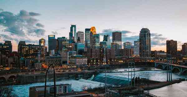 电影的吻戏是怎么拍摄的