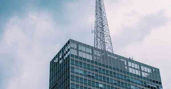 文字图片宣传片_文字图片一起发怎么弄