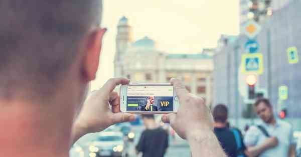 琉璃是什么材料造成的_琉璃是什么材料做出来的