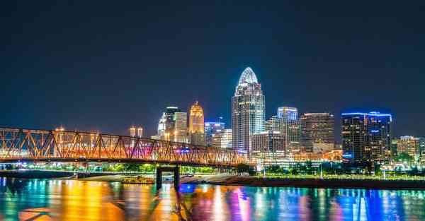 中国形象宣传片中文_中国形象宣传片一分钟分析