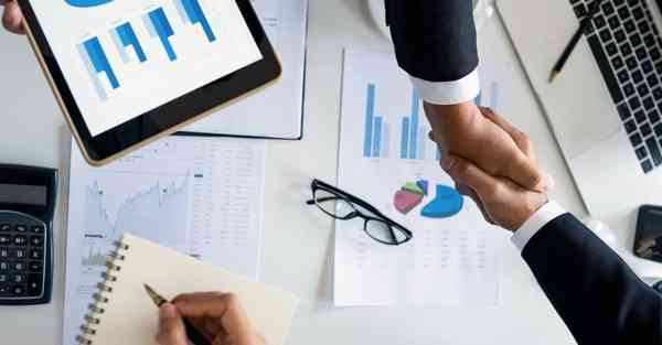 如何制作饮料宣传片_如何制作饮料机简单