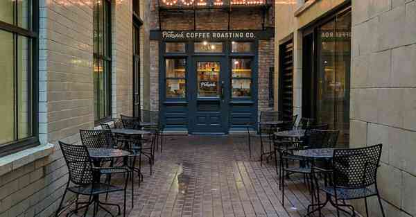 琉璃是什么颜色的图片_琉璃是什么颜色