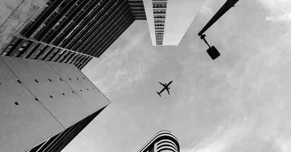 琉璃是什么材料而成的_琉璃是什么材料做出来的